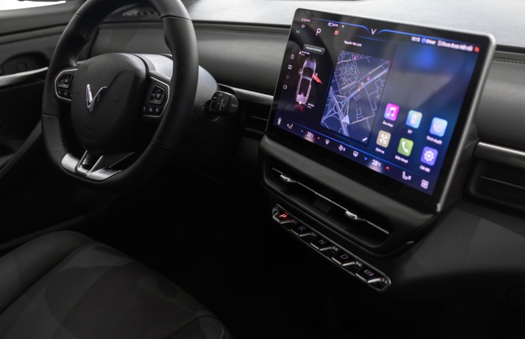 Tại Sao VinFast VF 6 Là Mẫu SUV Đáng Mua Nhất Cho Gia Đình Trẻ Năm 2026?